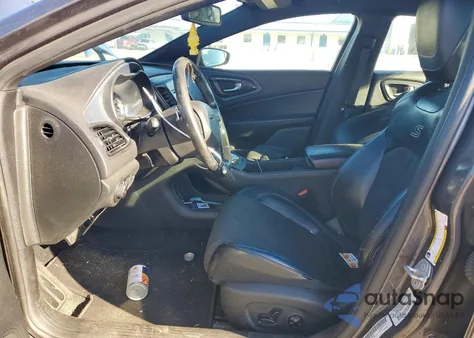 2015 Chrysler 200 S z USA, uszkodzony, nr VIN 1C3CCCBB0FN709922